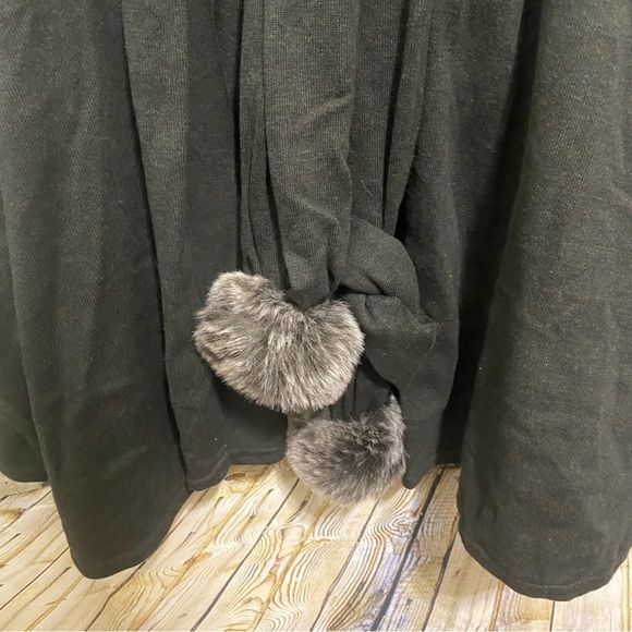 Cabi Majestic Wrap Brownish Green 3477 Cape Poncho Sweater Knit Casual - Picture 3 of 6